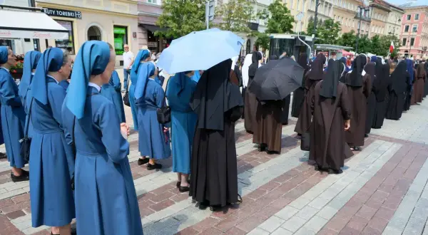 Zakonnik który złożył śluby zakonne – co oznaczają te śluby?
